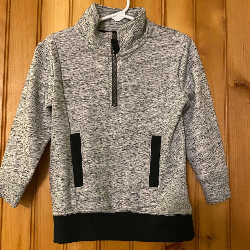 Boys pullover 3T